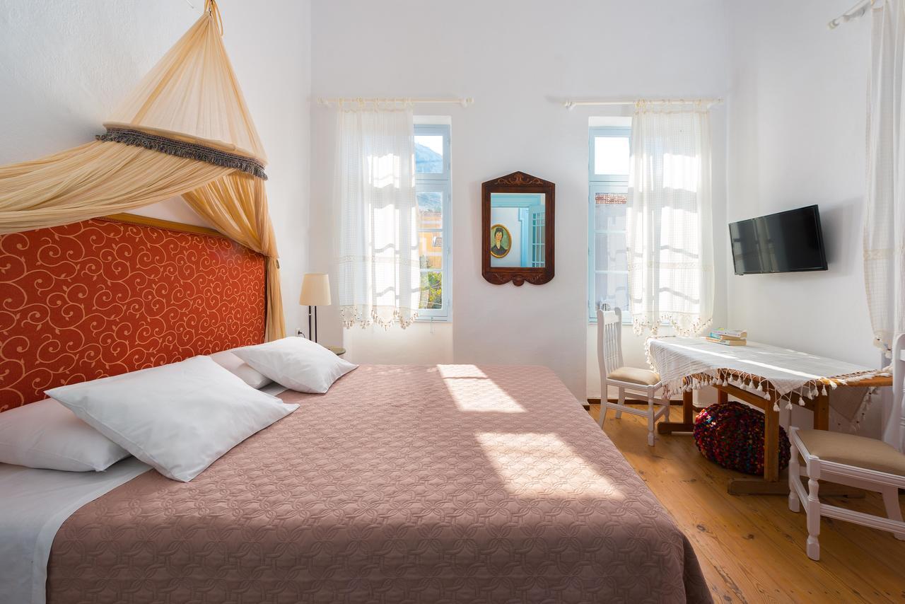 Castello Venetsiana Apartment Đảo Sými Ngoại thất bức ảnh